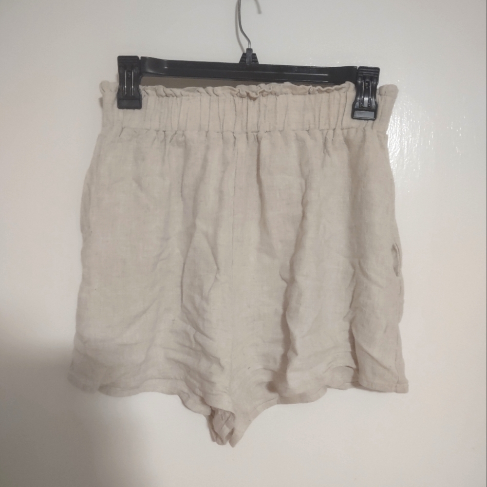 Beige Linen High-waisted Shorts